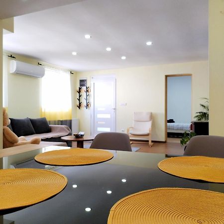 Nikas Apartman 돈지 밀라노바츠 외부 사진